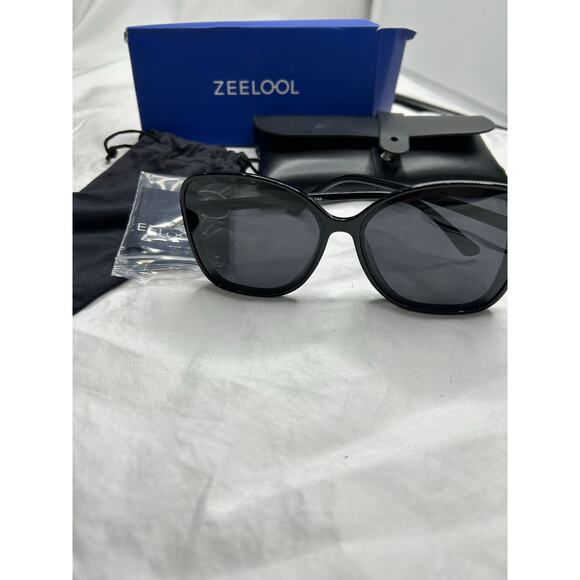 Polarized Tinted Women’s Glasses-NWT box and repair‎ kit - Picture 2 of 6